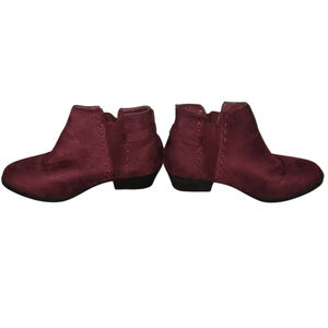 Nature Breeze Side Elastic Panel Block Heel Buckle Decor Women's Booties Size 9